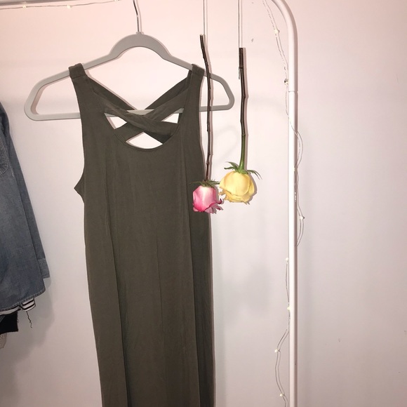 Olive green dress - Picture 3 of 4